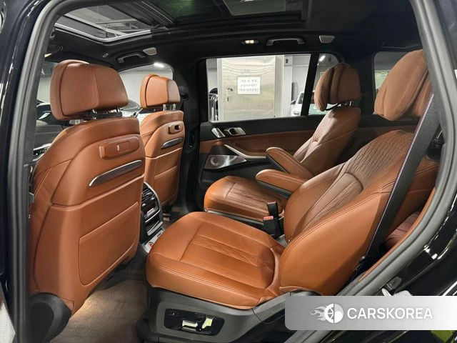 BMW X7 (G07) 2023 Черный из Кореи, фото 2