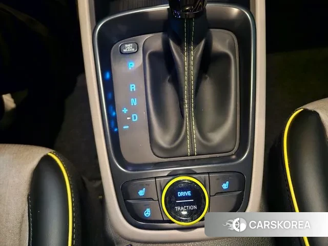 Hyundai Venue 2020 Желтый из Кореи, фото 2