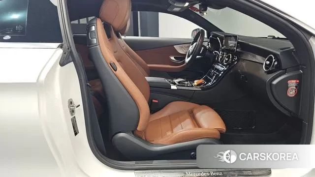 Mercedes-Benz C-Class W205 2020 Белый из Кореи, фото 2