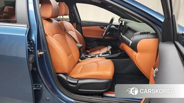 Kia The New K3 2nd generation 2022 Синий из Кореи, фото 2