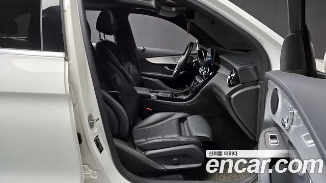 Mercedes-Benz GLC-Class X253 2021 Белый из Кореи, фото 2