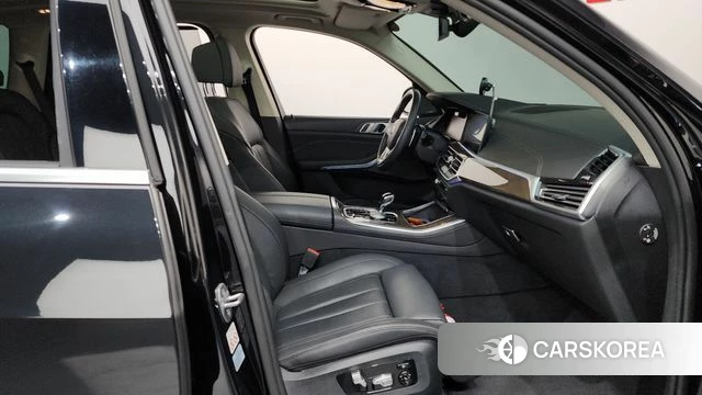 BMW X5 (G05) 2021 Черный из Кореи, фото 2