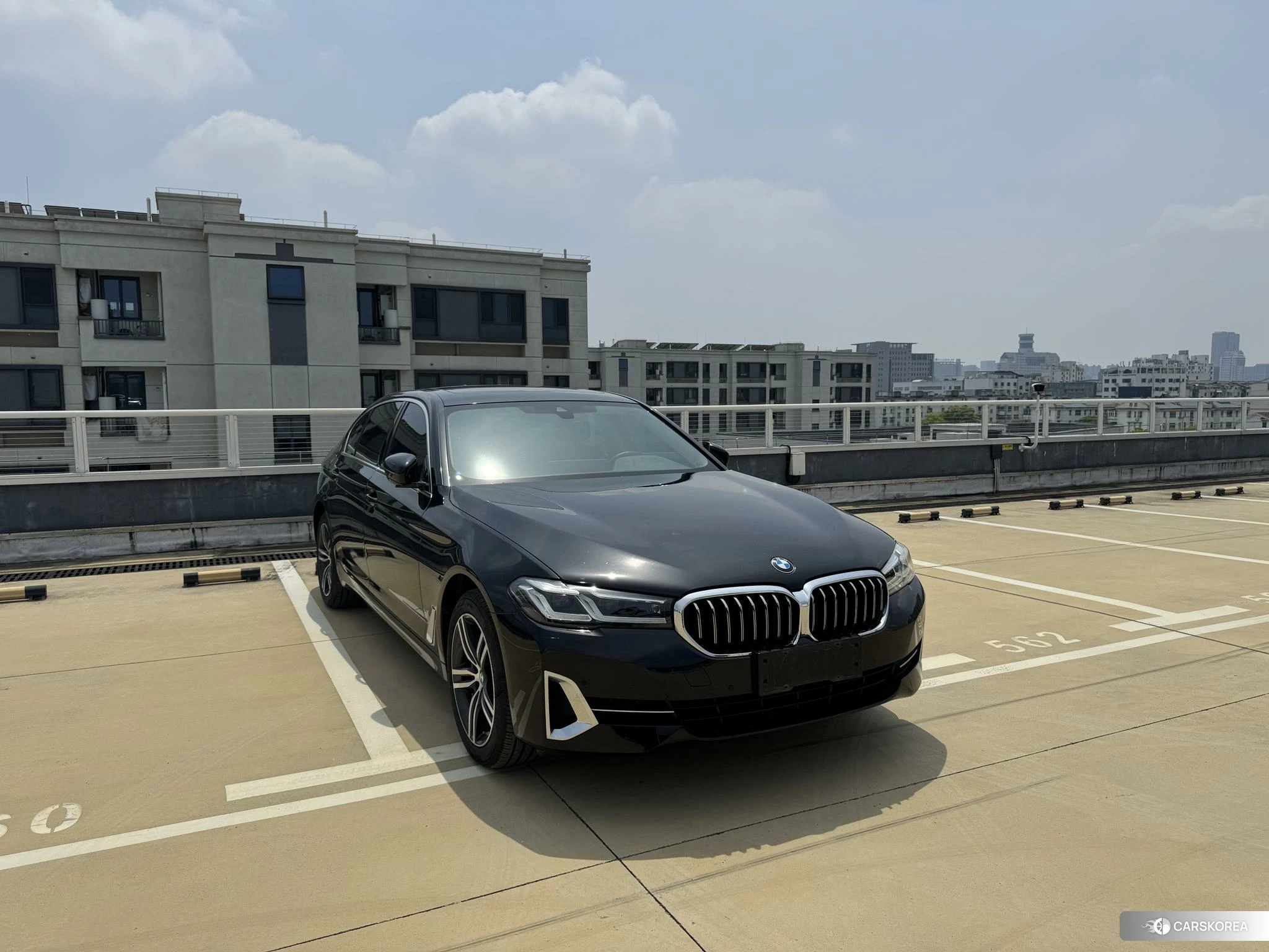 BMW 5 series 2021 Черный из Китая, фото 2