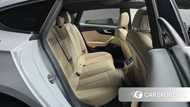 Audi A5 (F5) 2021 Белый из Кореи, фото 2