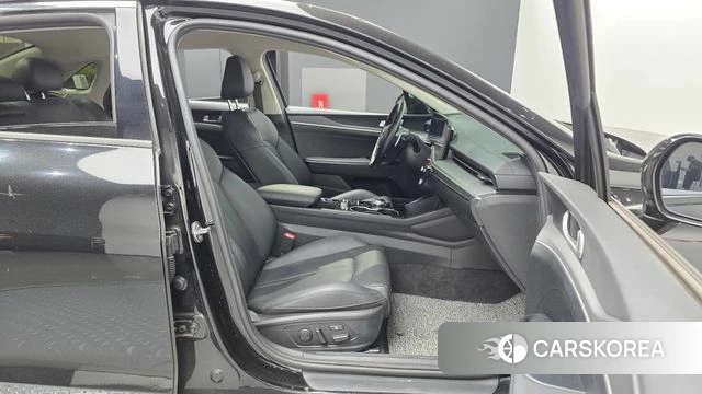 Kia The New K5 3rd generation 2024 Черный из Кореи, фото 2