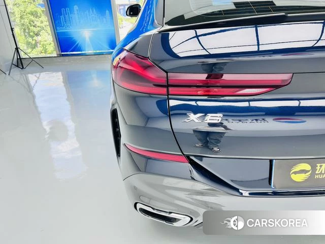 BMW X6 2022 Черный из Китая, фото 2