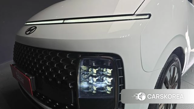 Hyundai Staria 2021 Белый из Кореи, фото 2