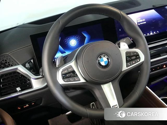 BMW X6 (G06) 2026 Серебристо-серый из Кореи, фото 2