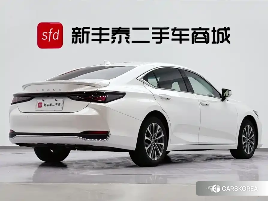 Lexus ES 2025 Белый из Китая, фото 2