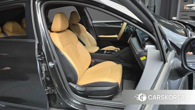 Kia K5 3rd generation 2021 Серый из Кореи, фото 2