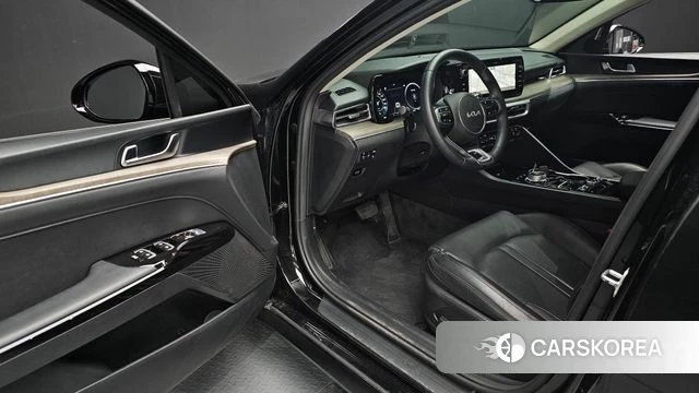 Kia K5 3rd generation 2022 Черный из Кореи, фото 2