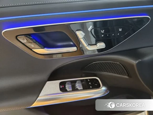 Mercedes-Benz E-Class W214 2024 Белый из Кореи, фото 2