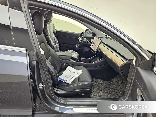 Tesla Model 3 2020 Серый из Кореи, фото 2