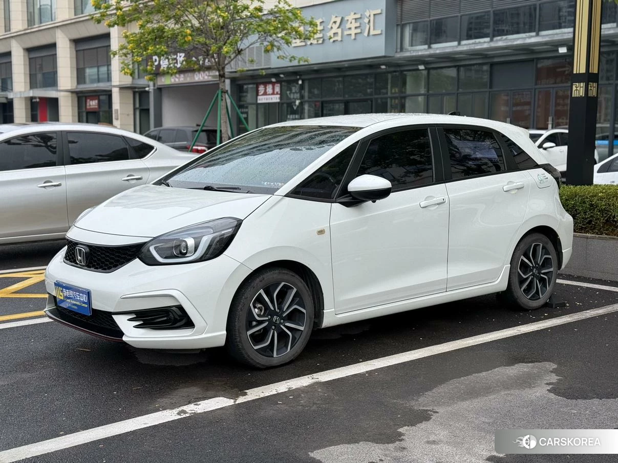 Honda LIFE 2023 Белый из Китая, фото 2