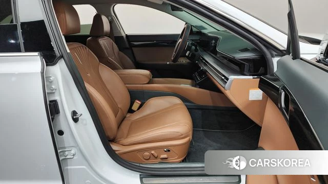 Hyundai Grandeur Hybrid (GN7) 2023 Белый из Кореи, фото 2