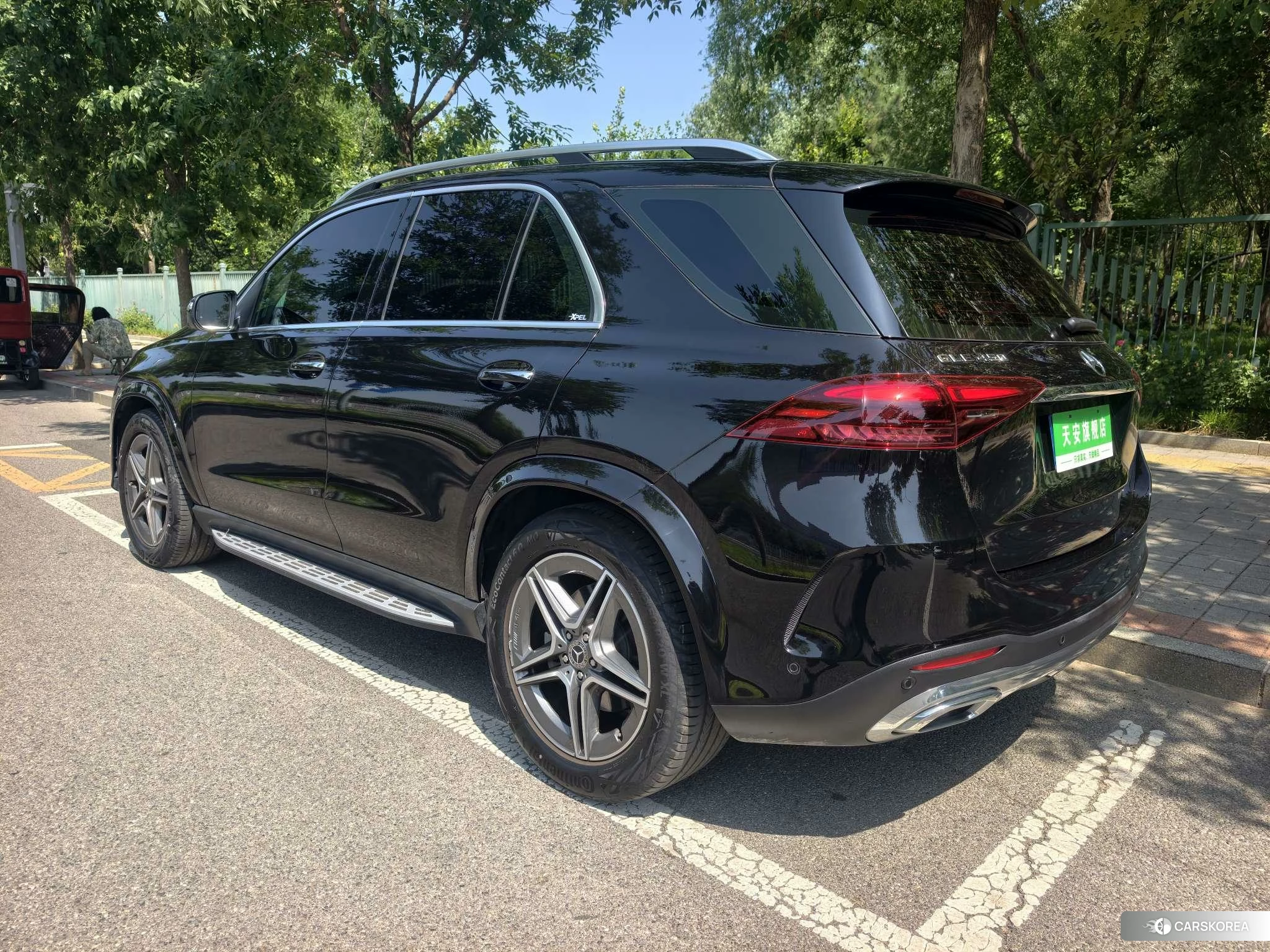 Mercedes-Benz GLE (import) 2023 Черный из Китая, фото 2