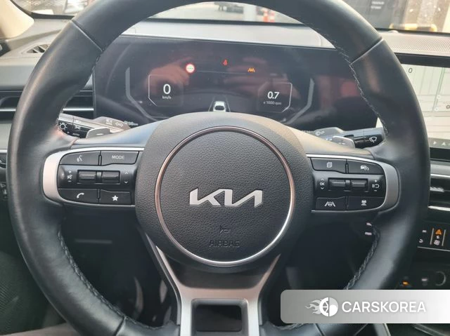 Kia The New K5 3rd generation 2023 Белый из Кореи, фото 2