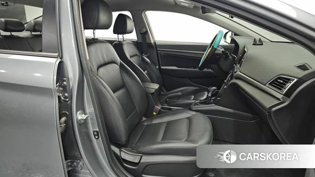 Hyundai Avante AD 2018 Серый из Кореи, фото 2