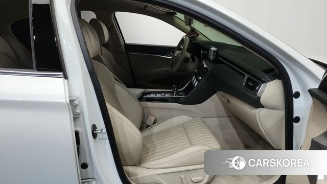 Genesis The New G70 2021 Белый из Кореи, фото 2