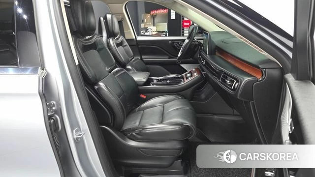 Lincoln Aviator 2nd generation 2020 Серебряный из Кореи, фото 2