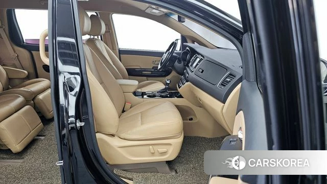 Kia The New Carnival 2019 Черный из Кореи, фото 2