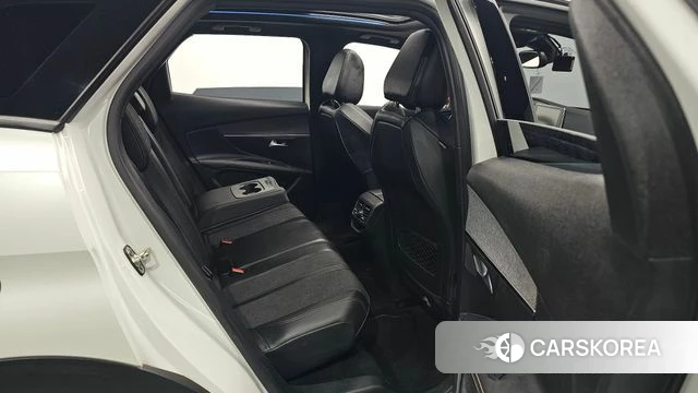 Peugeot 3008 second generation 2019 Белый из Кореи, фото 2