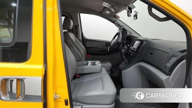 Hyundai The New Grand Starex 2018 Желтый из Кореи, фото 2