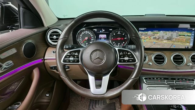 Mercedes-Benz E-Class W213 2019 Черный из Кореи, фото 2