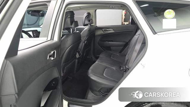 Kia Sportage 5th Generation 2023 Белый из Кореи, фото 2
