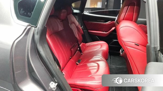 Maserati Levante 2019 Серый из Кореи, фото 2