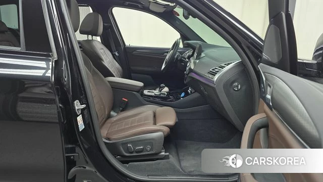 BMW X3 (G01) 2024 Черный из Кореи, фото 2