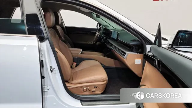 Hyundai Grandeur Hybrid (GN7) 2023 Белый из Кореи, фото 2