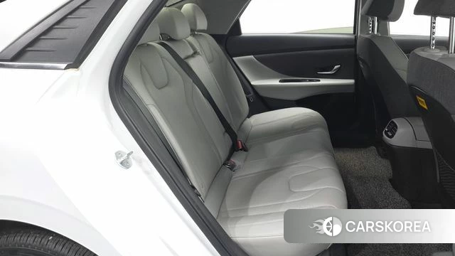 Hyundai Avante (CN7) 2021 Белый из Кореи, фото 2