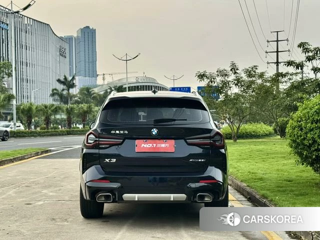 BMW X3 2023 Черный из Китая, фото 2
