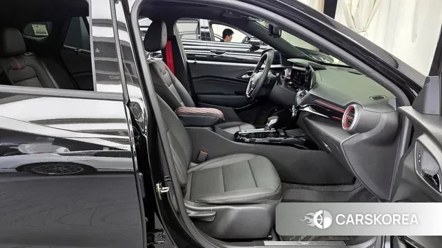 Chevrolet (GM Daewoo) Trax Crossover 2023 Черный из Кореи, фото 2