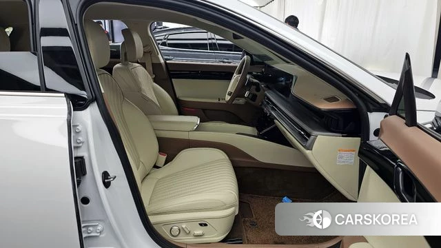 Hyundai Grandeur Hybrid (GN7) 2025 Белый из Кореи, фото 2