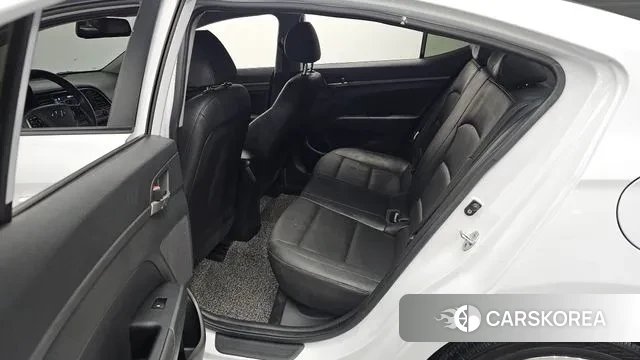 Hyundai Avante AD 2018 Белый из Кореи, фото 2