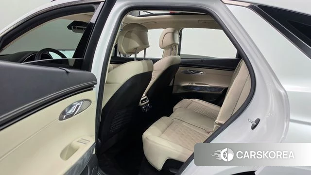 Genesis GV70 2023 Белый из Кореи, фото 2