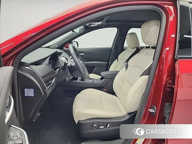 Cadillac XT4 2022 Красный из Кореи, фото 2