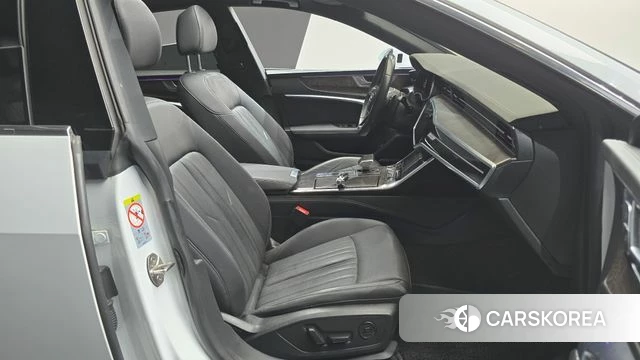 Audi A7 (4K) 2021 Белый из Кореи, фото 2
