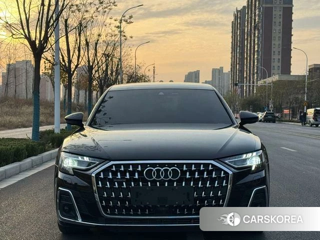 Audi A8 2023 Черный из Китая, фото 2
