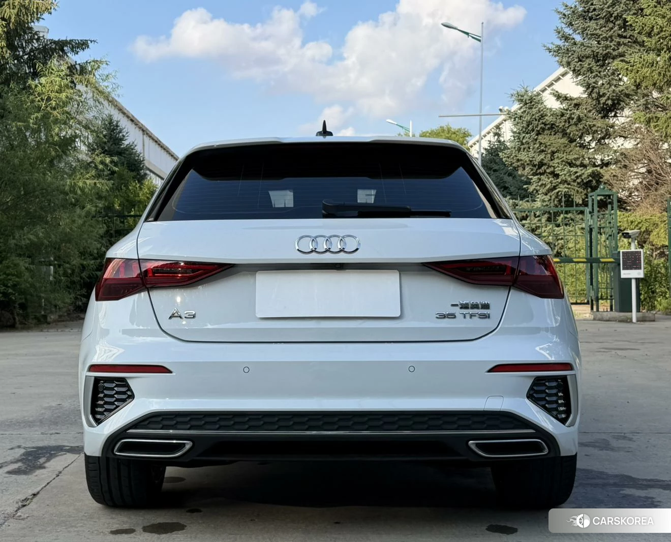 Audi A3 2023 Белый из Китая, фото 2