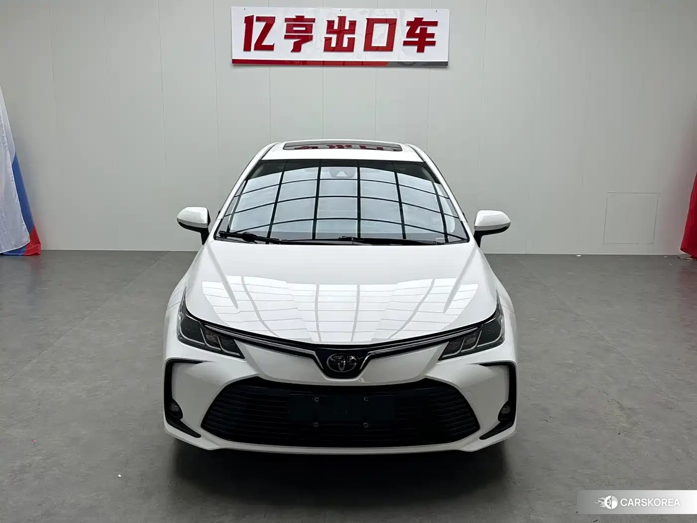 Toyota Corolla 2021 Белый из Китая, фото 2