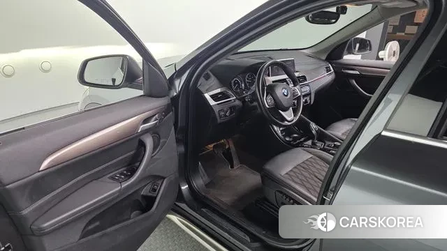 BMW X1 (F48) 2020 Серый из Кореи, фото 2