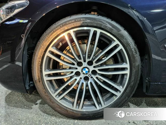 BMW 5 Series (G30) 2019 Синий из Кореи, фото 2