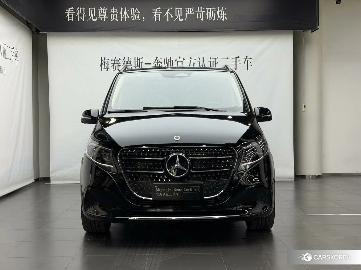 Mercedes-Benz V-class 2024 Черный из Китая, фото 2