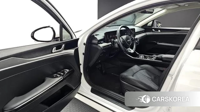 Kia The New K5 3rd generation 2024 Белый из Кореи, фото 2