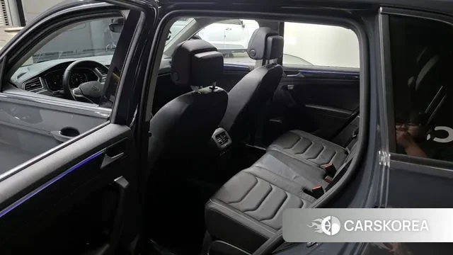 Volkswagen Tiguan second Generation 2022 Серый из Кореи, фото 2