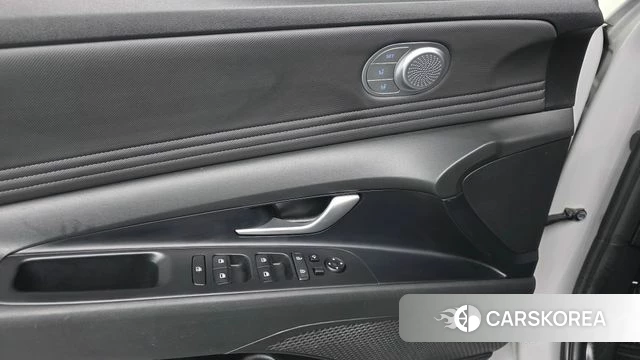Hyundai Avante (CN7) 2020 Серебристо-серый из Кореи, фото 2
