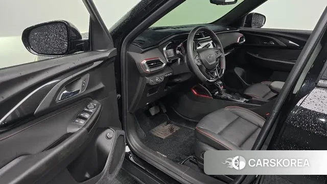 Chevrolet (GM Daewoo) Trailblazer 2022 Черный из Кореи, фото 2